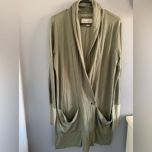 Envy’s tree cardigan sweater